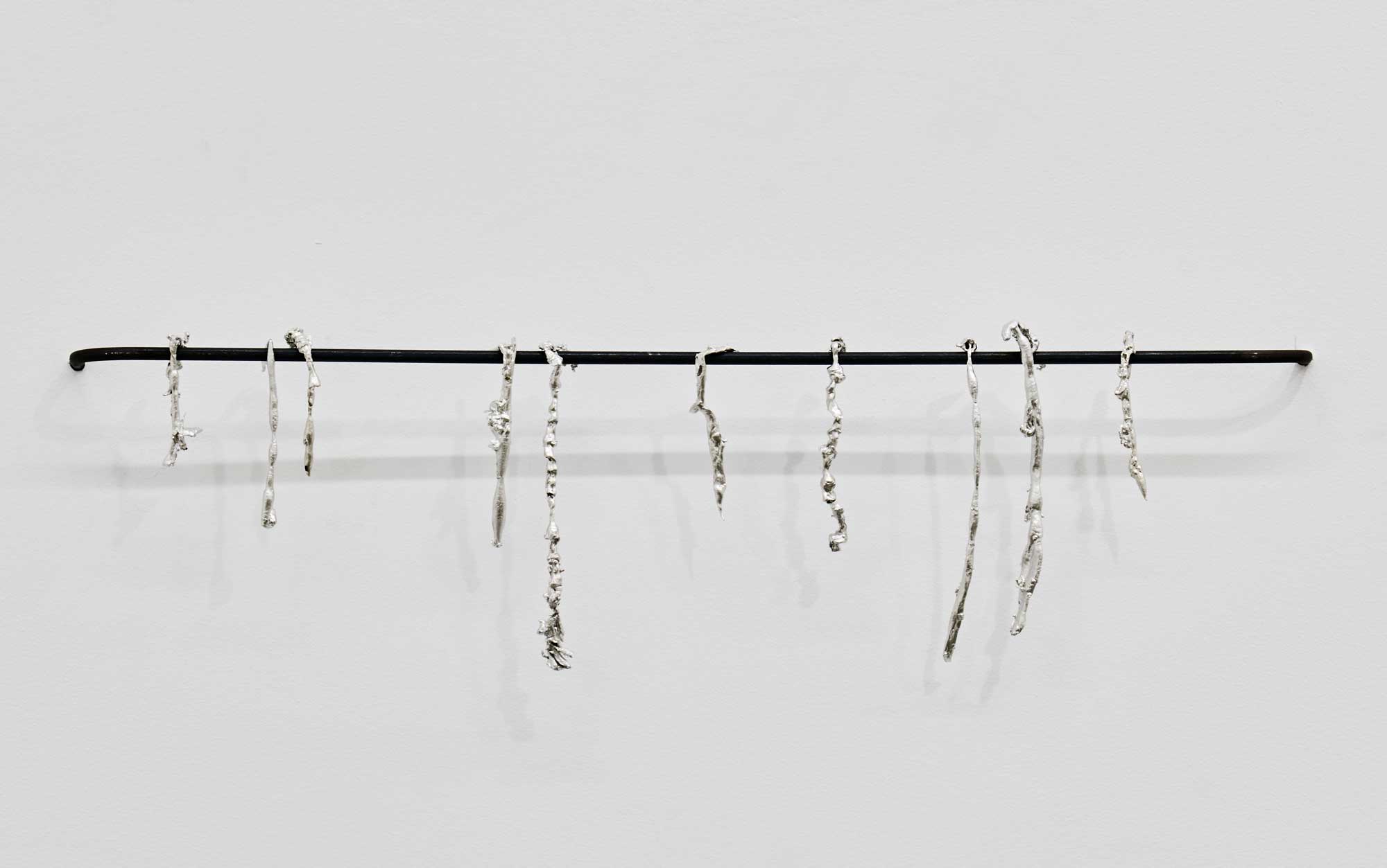 Luka Berchtold - tears of tin (dry a.f.), 2021-2022, 16 × 60 × 5 cm, tin, steel (c) Miro Kuzmanovic