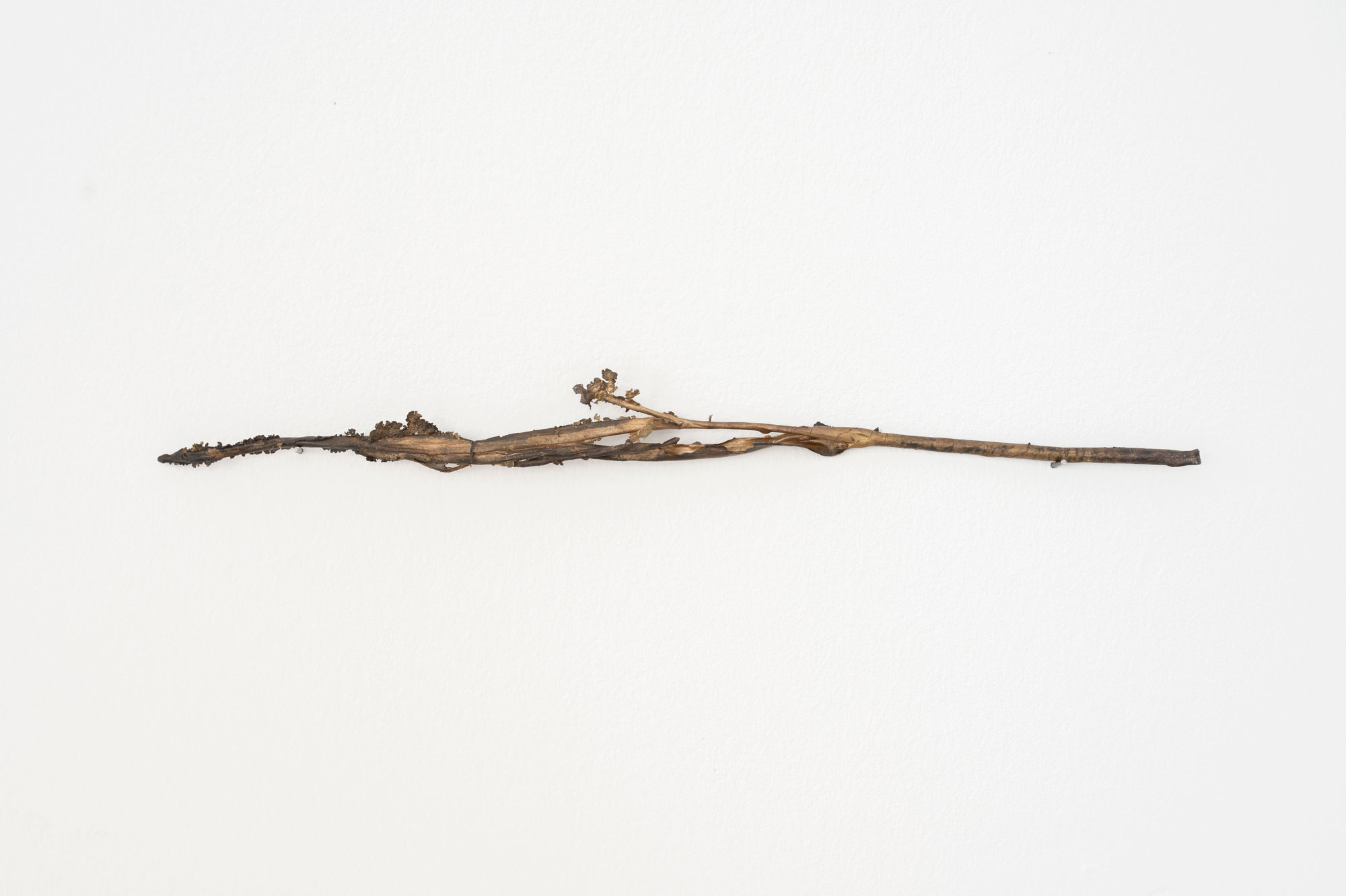 Luka Berchtold - day of death, 2023, 39 × 5 × 3 cm, bronze (c) Matthias Aschauer